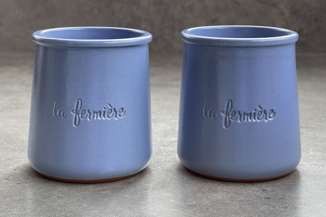 Set of 2 La Fermiere Yogurt Cups / Cermer La Fermiere Blue Yogurt