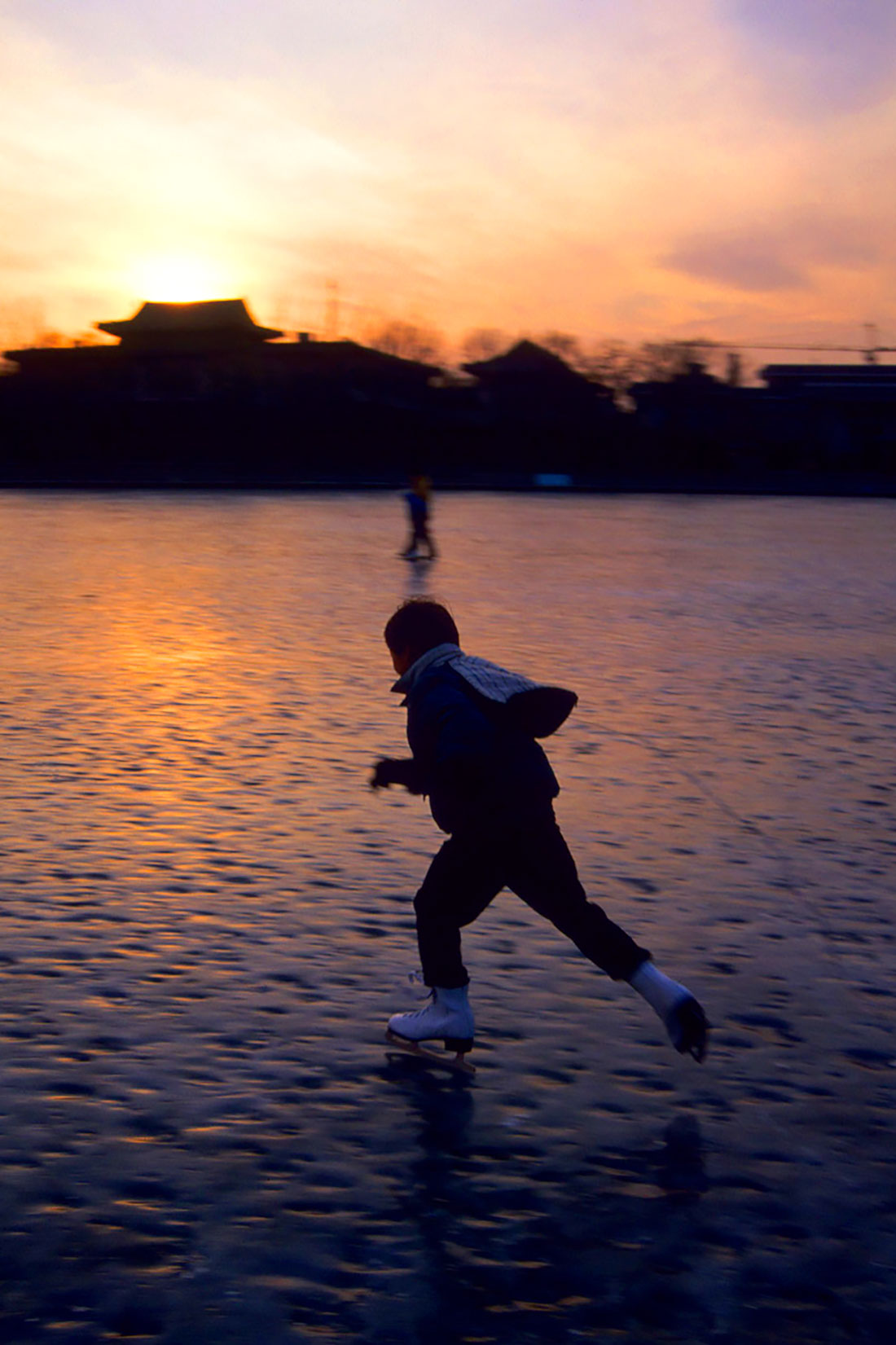 Ice-Skater-at-Beihai-Park