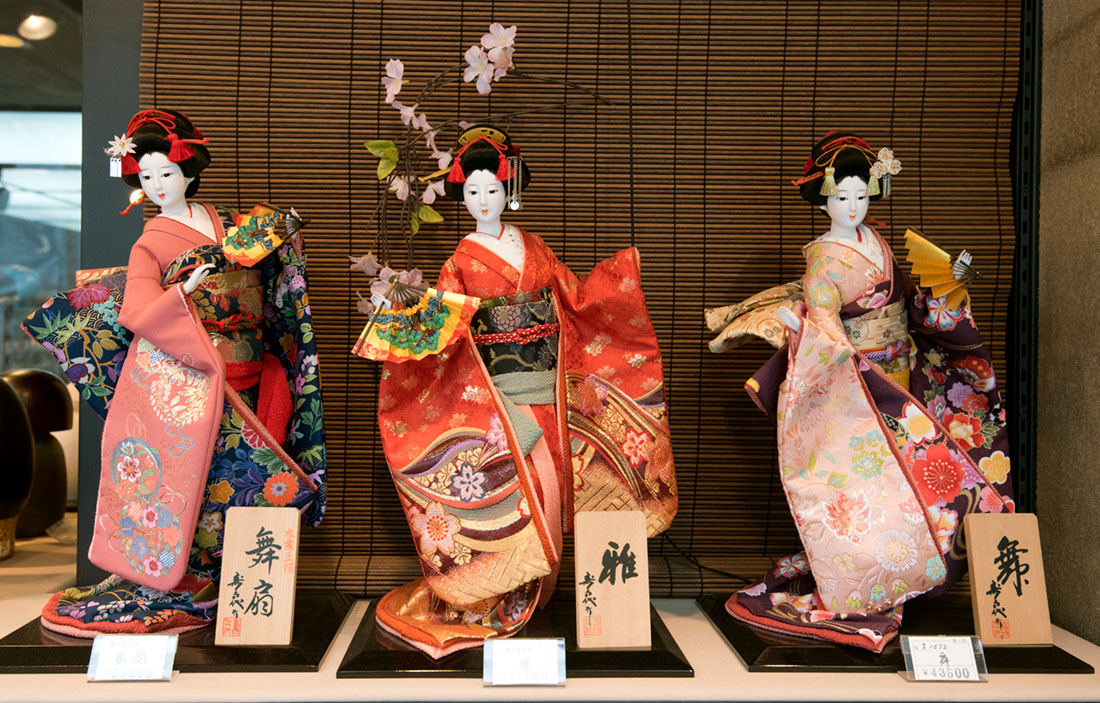 Japanese dolls on sale in Kyoto